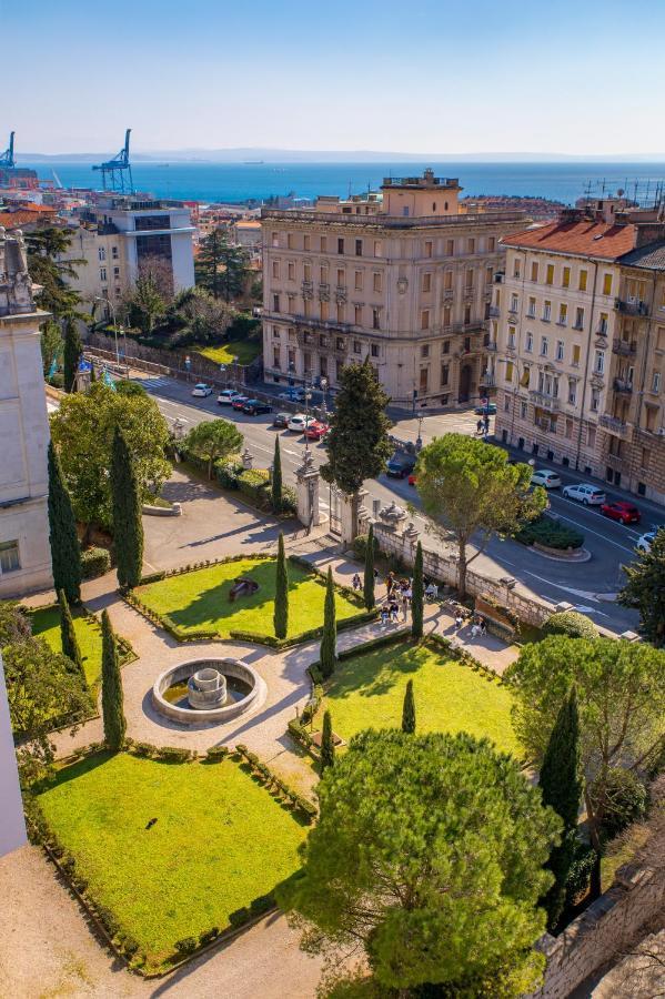 Aenei Delux Rijeka Exterior foto